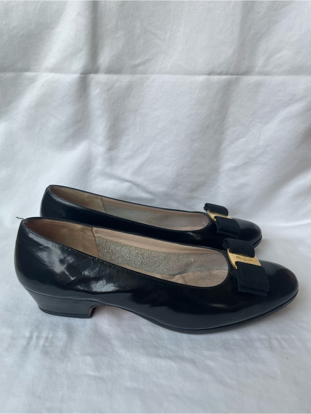 Vintage Ferragamo Lillaz Black Patent Leather Bow Flats